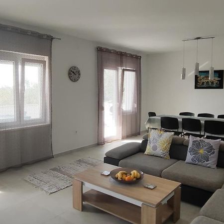 Apartman Emily, 6 plus 2 guests Pula Extérieur photo